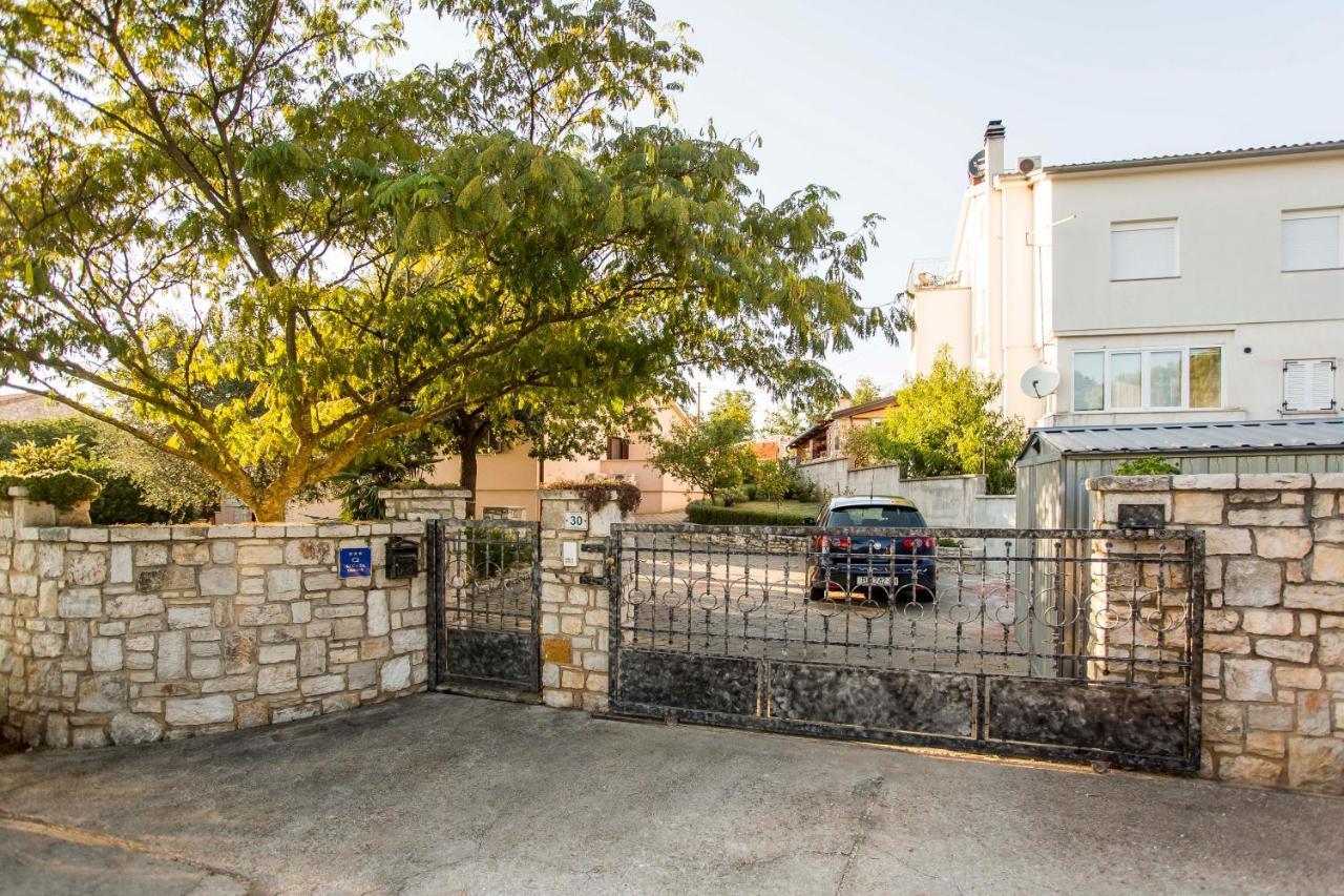 Holiday House Alex Rovinj Luaran gambar