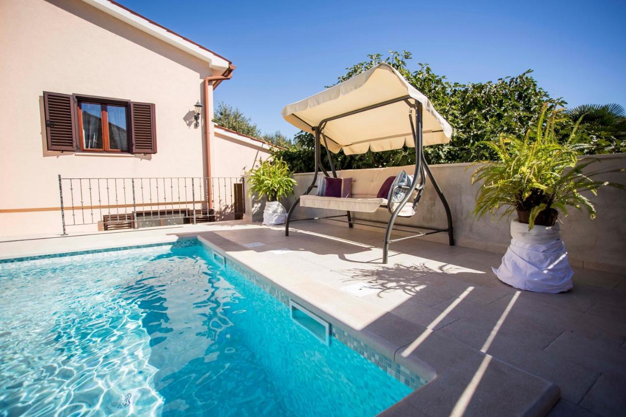 Holiday House Alex Rovinj Luaran gambar