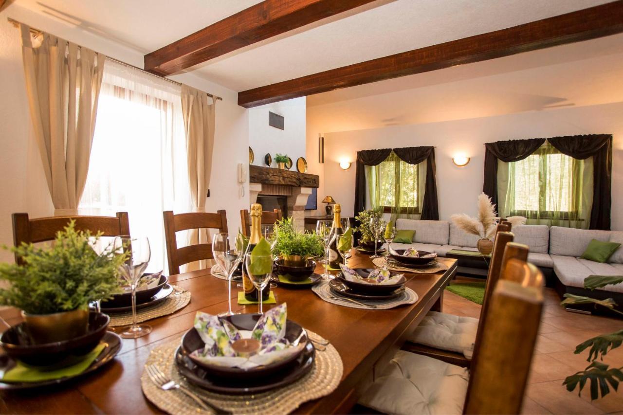Holiday House Alex Rovinj Luaran gambar