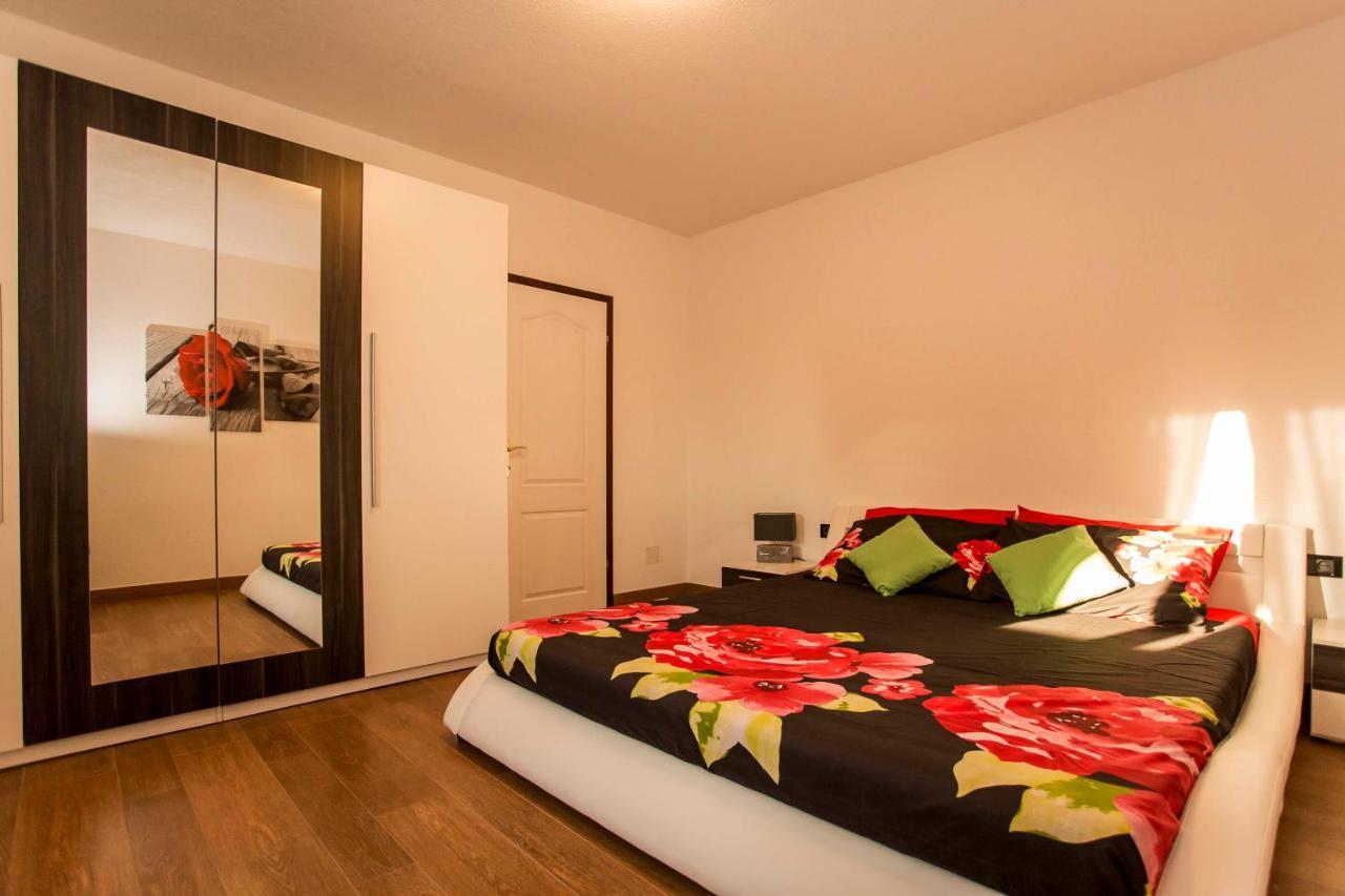 Holiday House Alex Rovinj Luaran gambar
